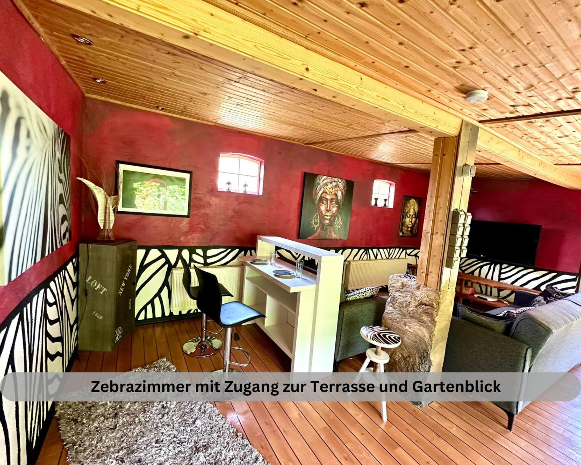 Lodge Of Africa - Einzigartige Themenzimmer, Eingezaeunten Garten, Sauna, Whirlpool & Kamin, Hunde Willkommen, Gasgrill, Voll Ausgestattete Kueche, Grosser Essbereich, Hamburg & Stade In Der Naehe Twielenfleth Exterior foto