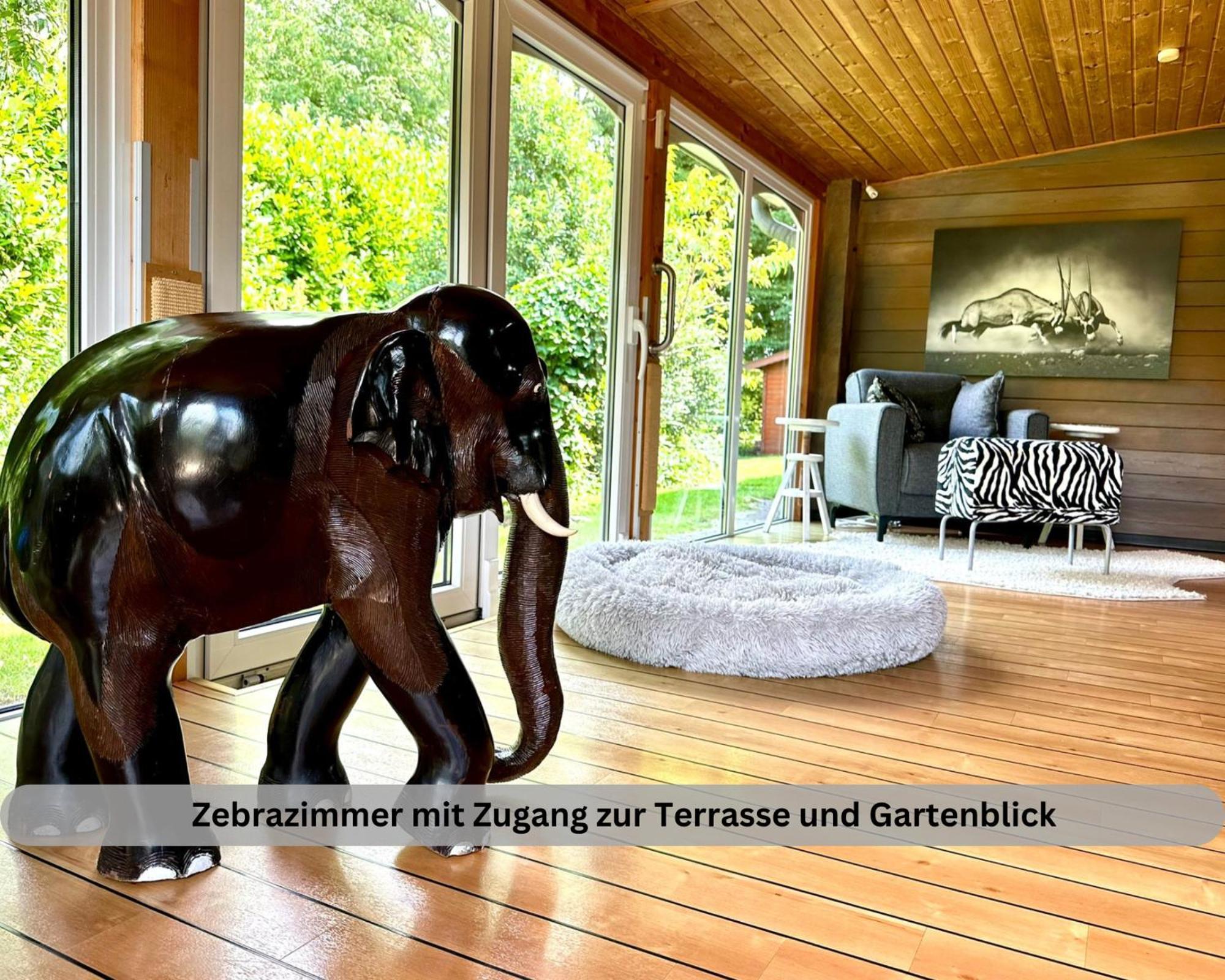 Lodge Of Africa - Einzigartige Themenzimmer, Eingezaeunten Garten, Sauna, Whirlpool & Kamin, Hunde Willkommen, Gasgrill, Voll Ausgestattete Kueche, Grosser Essbereich, Hamburg & Stade In Der Naehe Twielenfleth Exterior foto